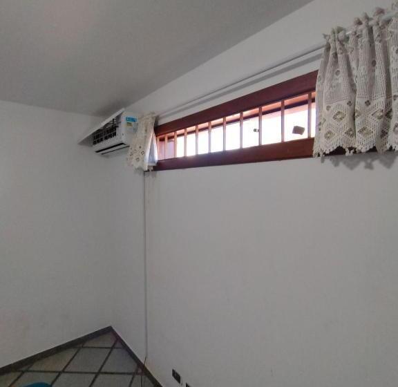 Szálloda Suíte Disponível Em Hostel