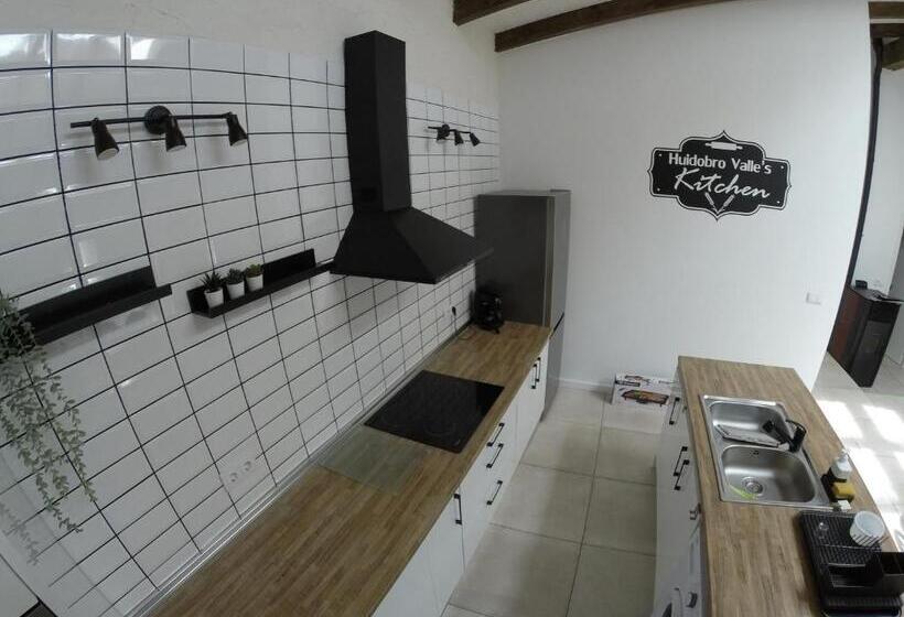 بنسيون Casa Huidobro Valle