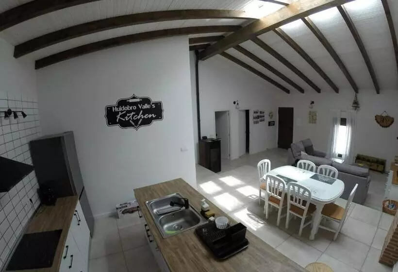 ペンション Casa Huidobro Valle
