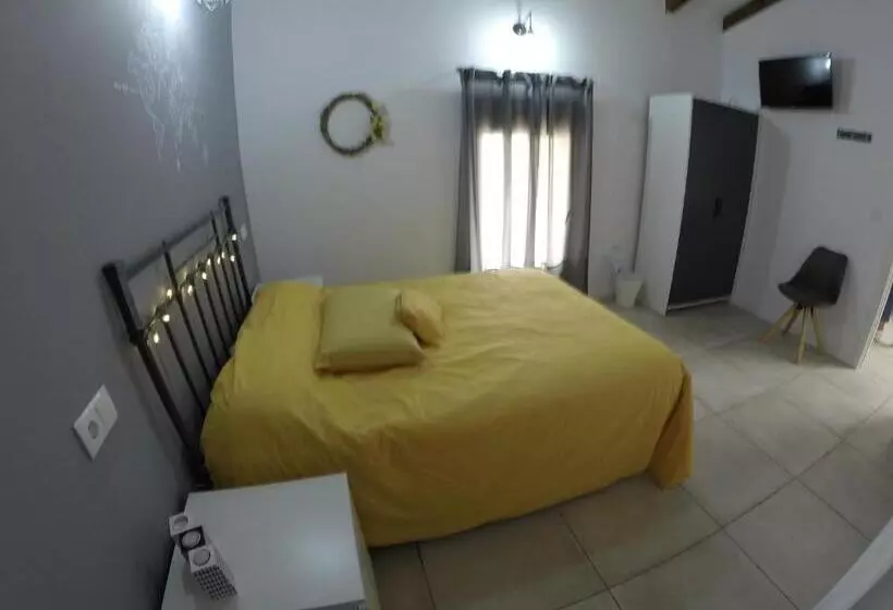 ペンション Casa Huidobro Valle