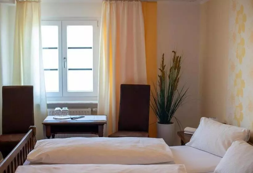 Majatalo Zwovier Meersburg