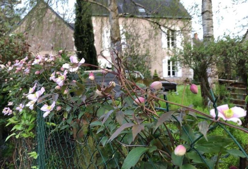 مبيت وإفطار La Thibautière