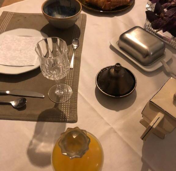 مبيت وإفطار La Thibautière