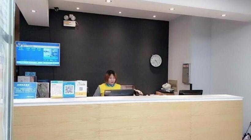 Hotel 7 Days Premium Zunyi Conference Site Dingzikou