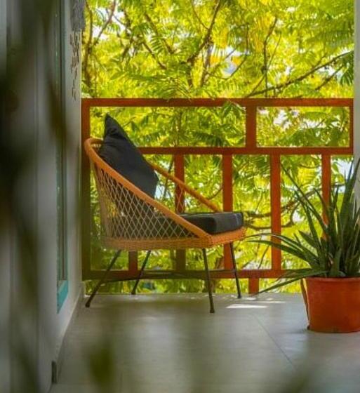 هتل Azaya Beach Maldives Thulusdhoo