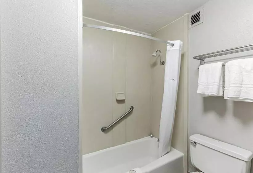 Hotelli Days Inn I81 King Room