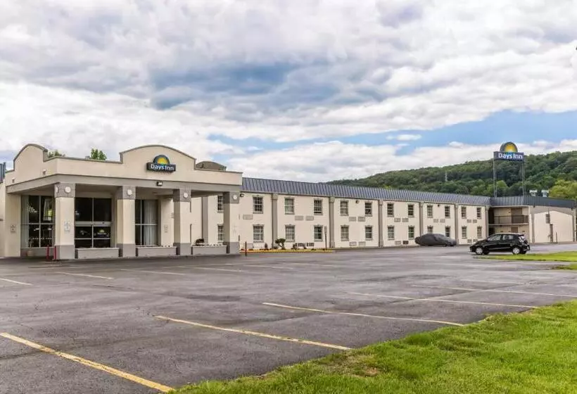 Hotelli Days Inn I81 King Room