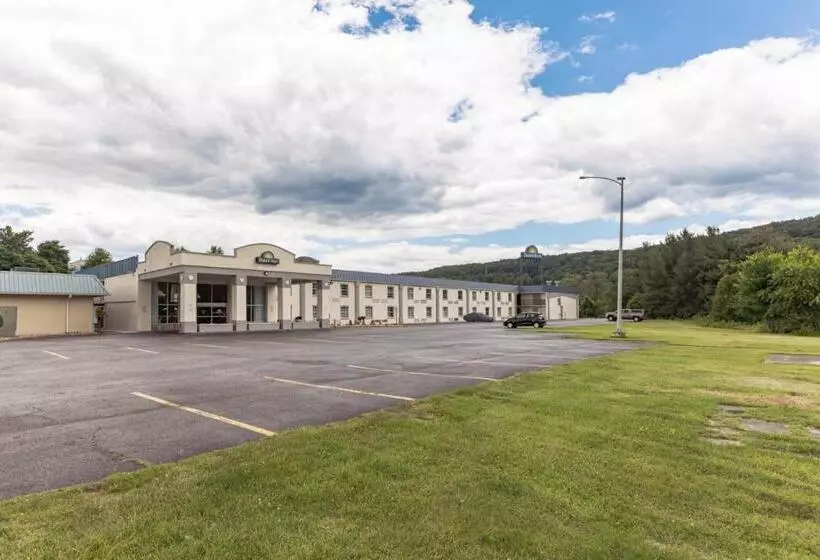 Hotelli Days Inn I81 King Room