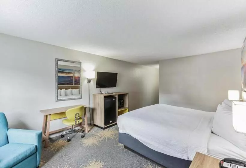 Hotelli Days Inn I81 King Room