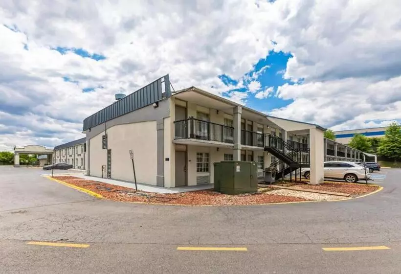 Hotelli Days Inn I81 King Room