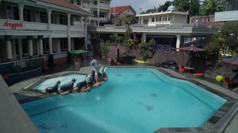 Hotel Delaga Biru Convention