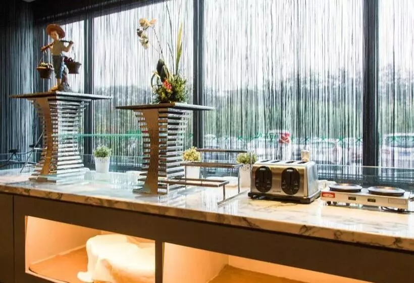 Hotelli Jinjiang Inn Beijing Capital International Airport New Expo Metro Station