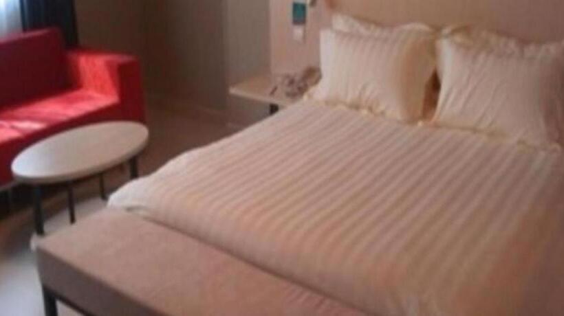 בית מלון כפרי Jinjiang Inn Meizhou Binfang Avenue Keduhui Commercial Plaza