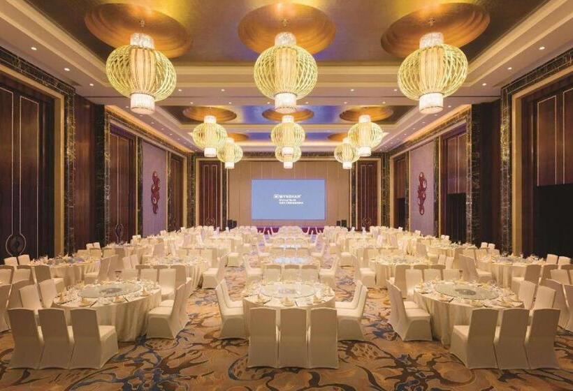 Otel Wyndham Urumqi North