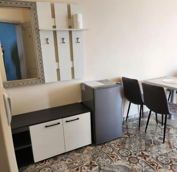 پانسیون къща за гости азалия