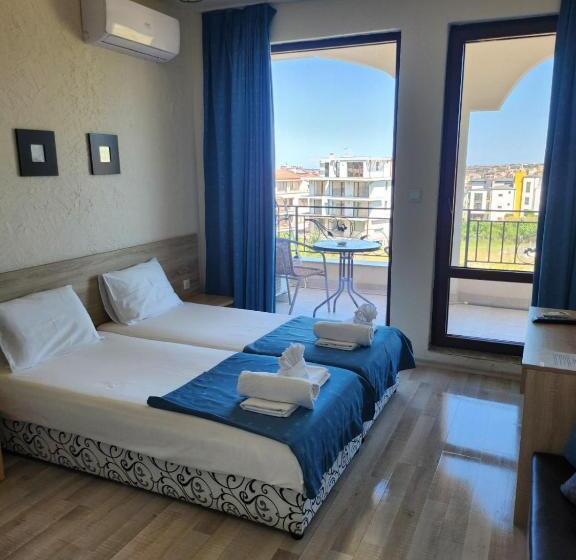 پانسیون къща за гости азалия