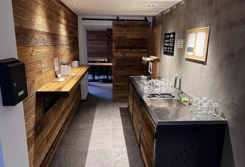 ペンション Apartmány šestka