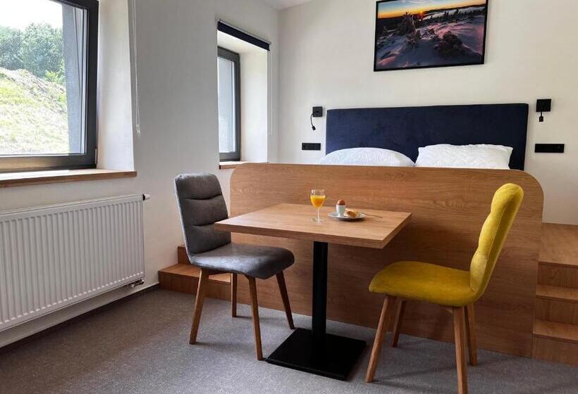 Panzió Apartmány šestka