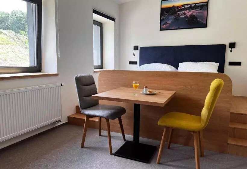 ペンション Apartmány šestka