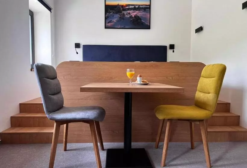 ペンション Apartmány šestka