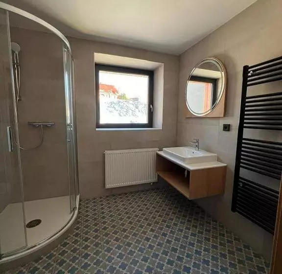 ペンション Apartmány šestka