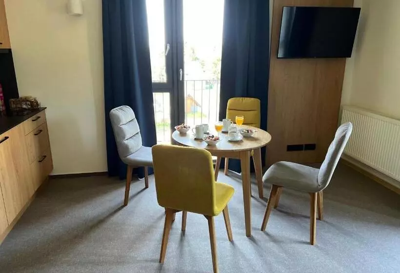 ペンション Apartmány šestka