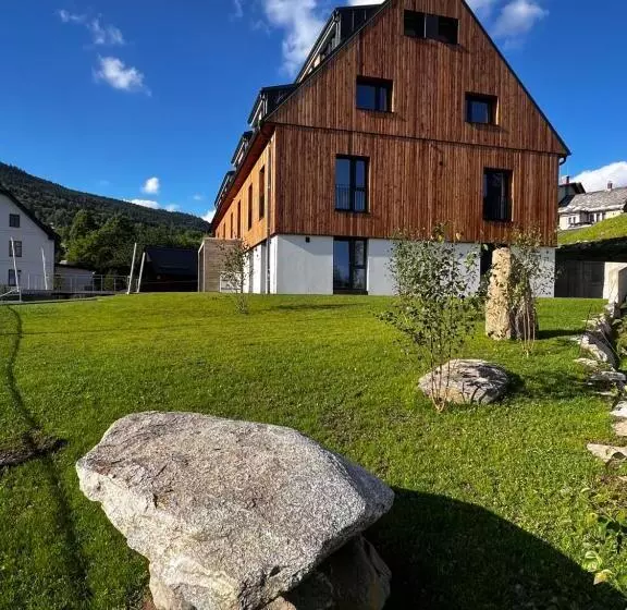 ペンション Apartmány šestka