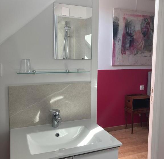 민박 Chez Anne   Chambre Avec Salle De Bain Privative