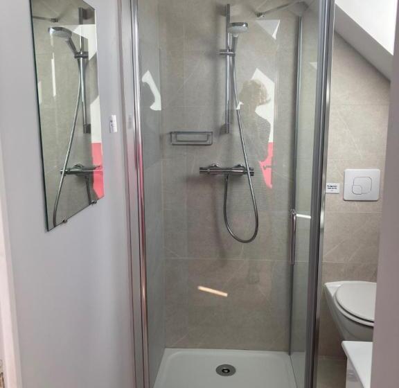 민박 Chez Anne   Chambre Avec Salle De Bain Privative