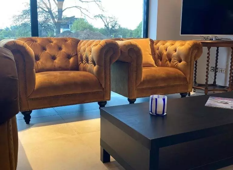 تختخواب و صبحانه Destoker