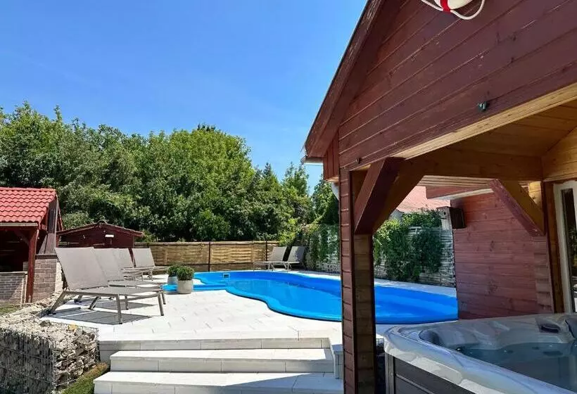 Aamiaismajoitus (B&B) Délceg Réce Mini