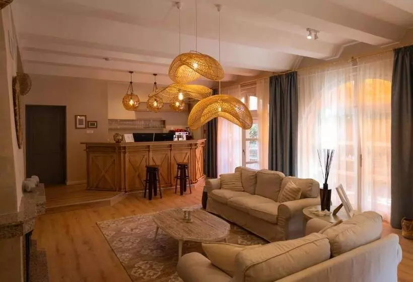 Aamiaismajoitus (B&B) Délceg Réce Mini