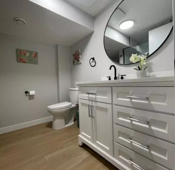 تختخواب و صبحانه Flora S House