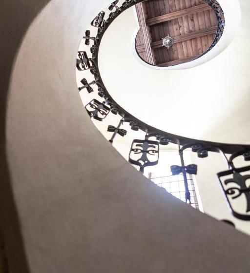 تختخواب و صبحانه Villa Tuzzo