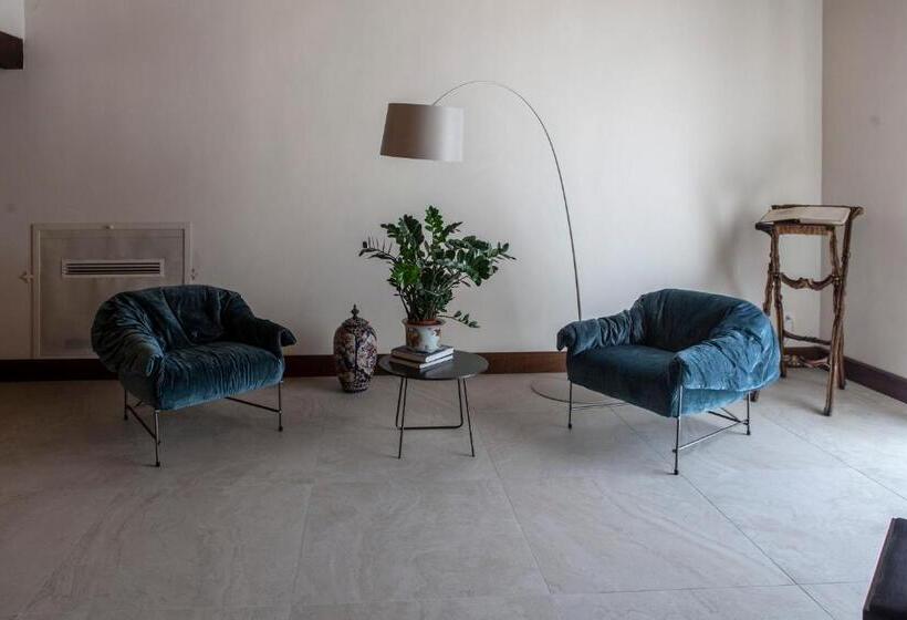 تختخواب و صبحانه Villa Tuzzo