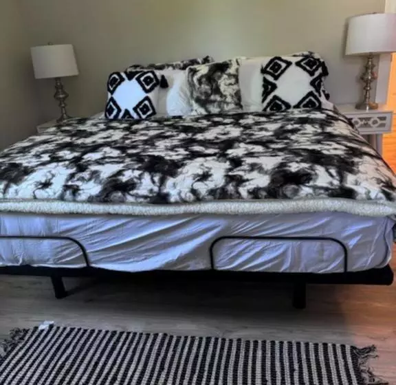 Bloom Boutique All Inclusive Bed & Breakfast