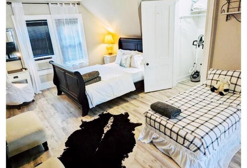 Bloom Boutique All Inclusive Bed & Breakfast