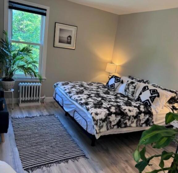 Bloom Boutique All Inclusive Bed & Breakfast