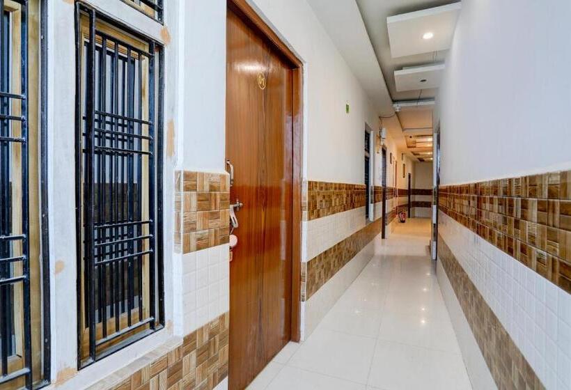 Hotel Atharva Palace