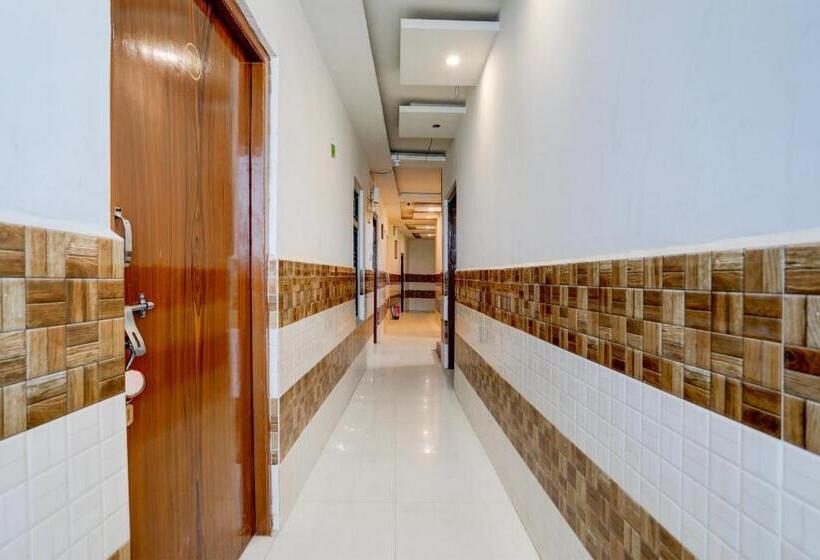 Hotel Atharva Palace