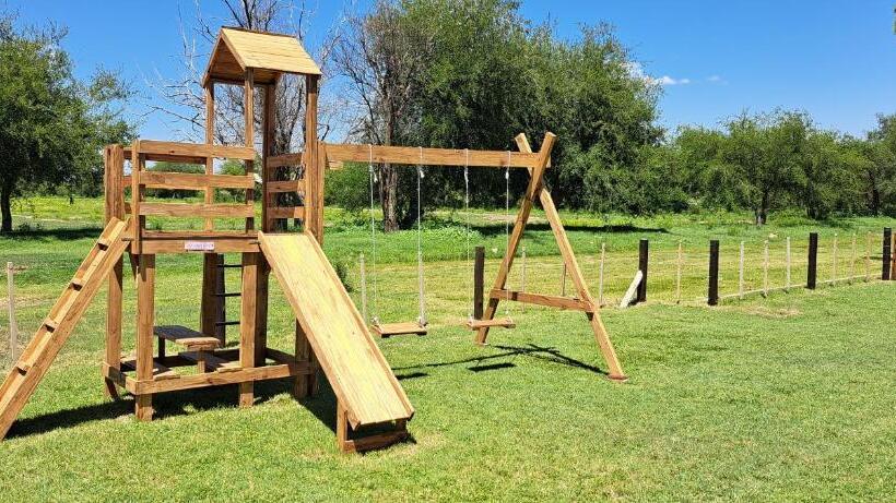 هتل Ayres Del Golf Posada Restó