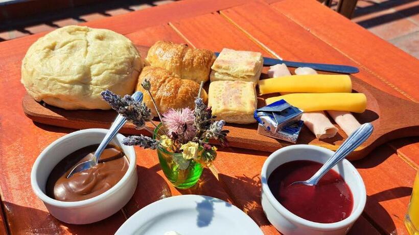 هتل Ayres Del Golf Posada Restó