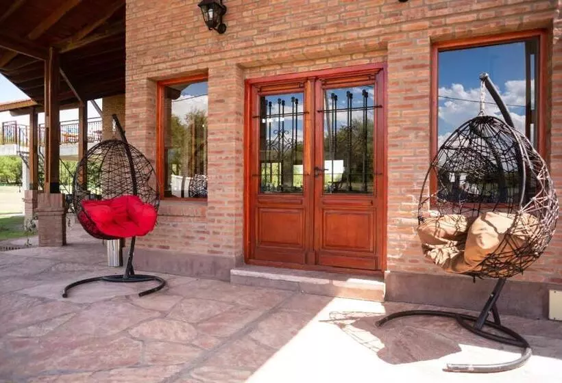 Hotelli Ayres Del Golf Posada Restó