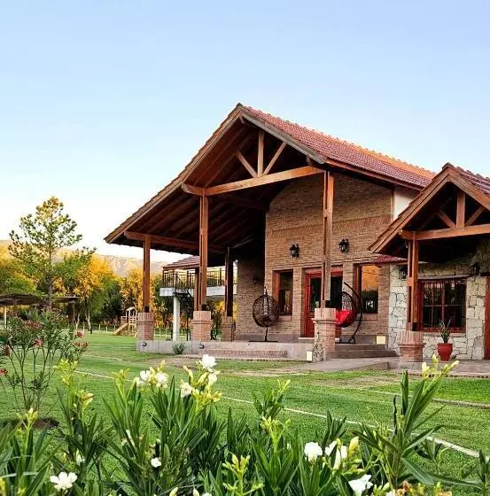Hotelli Ayres Del Golf Posada Restó