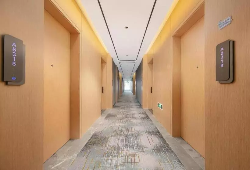 Hotelli Country Inn & Suite By Radisson, Nanchong Gaoping Airport North Sichuan Medical College