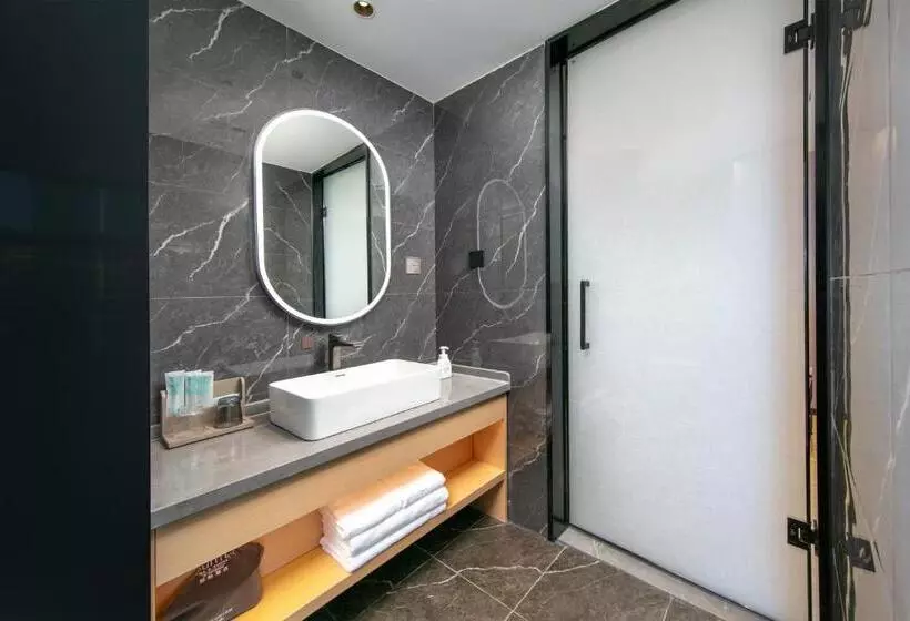 Hotelli Country Inn & Suite By Radisson, Nanchong Gaoping Airport North Sichuan Medical College