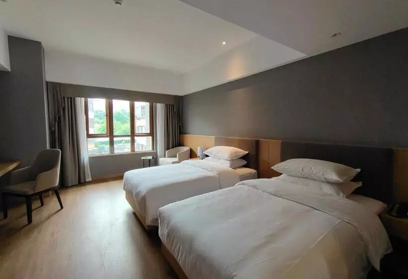 ホテル Country Inn & Suite By Radisson, Xichang Qionghai Wetland Park