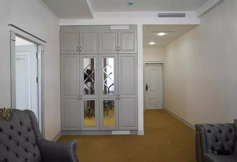 هتل Igit Plaza