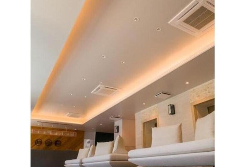 בית מלון כפרי Sunset Hill   Vacation Stay 94797v