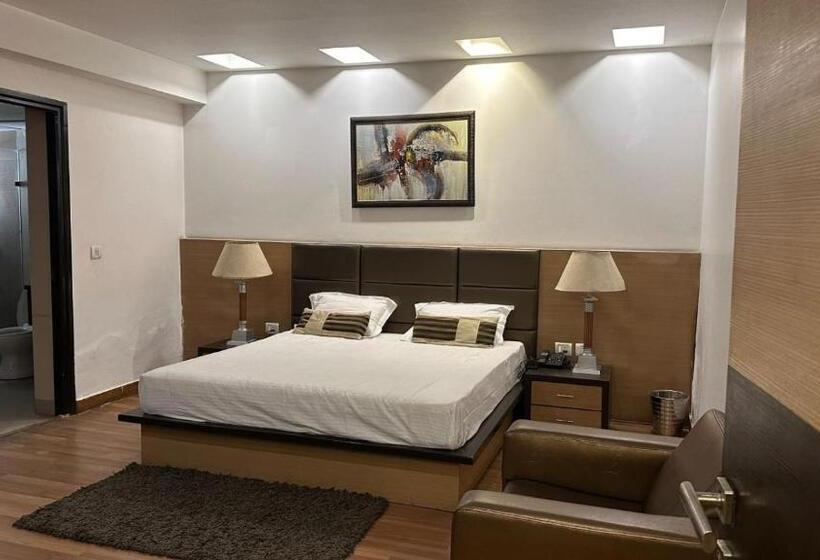 酒店 The Embassy Inn Sector 19